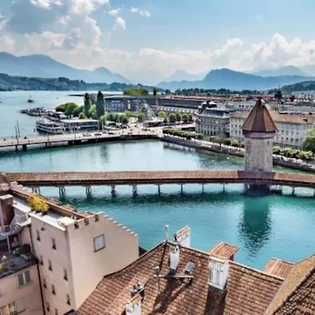 Romantisches In Der Yellow * Lucerne